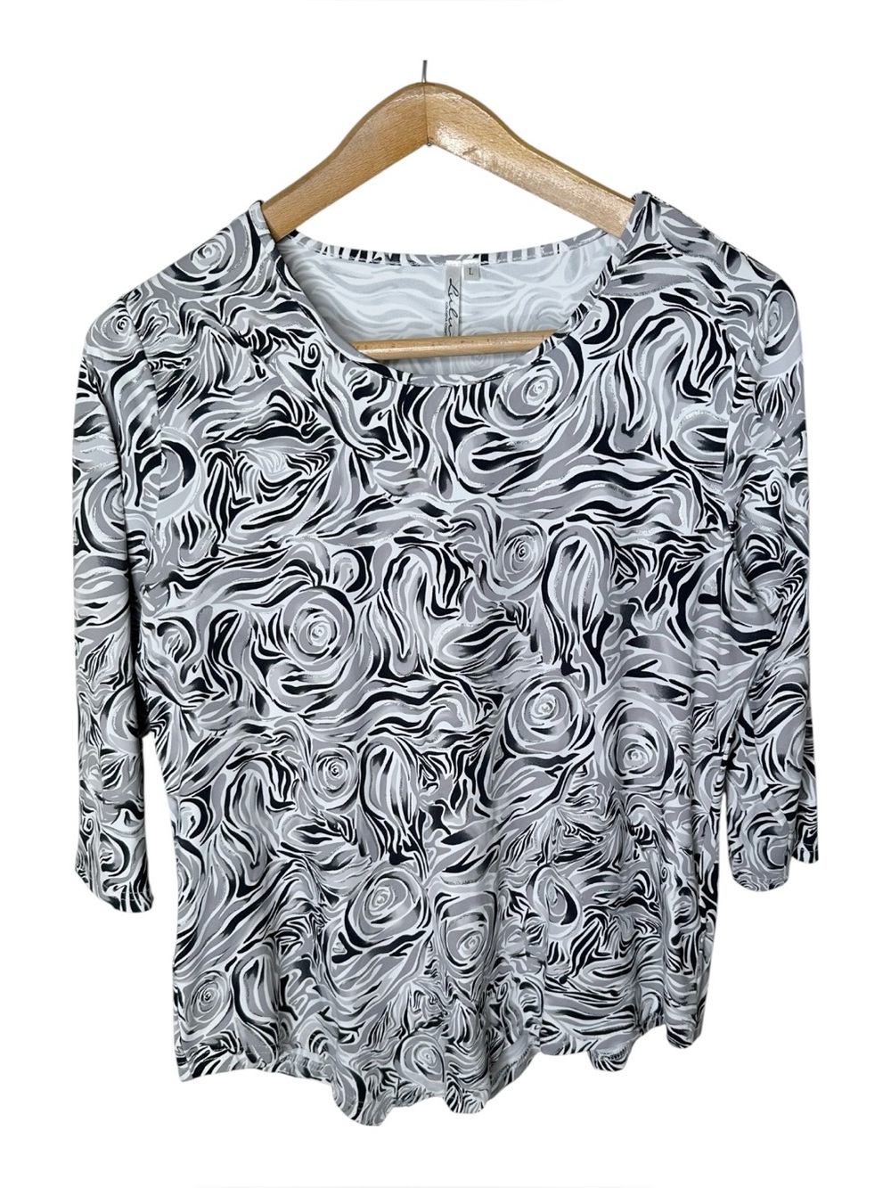 Lulu B Asymmetric Hem Tunic Size Large Abstract Floral Print Silver 3/4 Sleeve